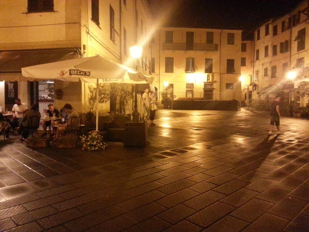 La Luna Nel Borgo Brugnato Eksteriør bilde